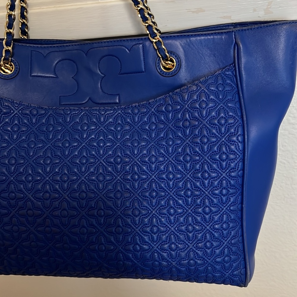 Tory Burch Tote - Picture 7 of 11